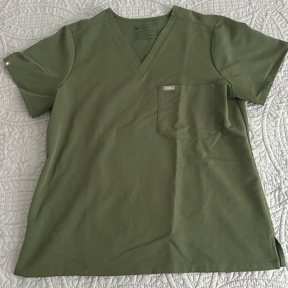 Figs Women's Moss Catarina™
- One-Pocket Scrub Top